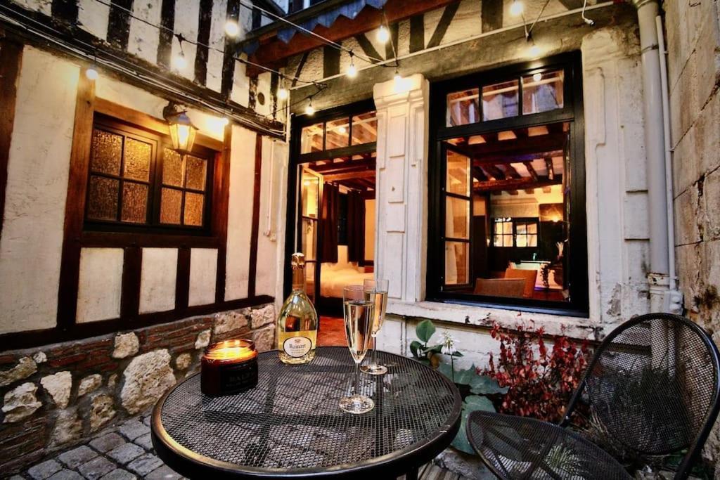 Le Spa Gustave - Sauna, Jacuzzi & Terrasse A Руан Екстериор снимка